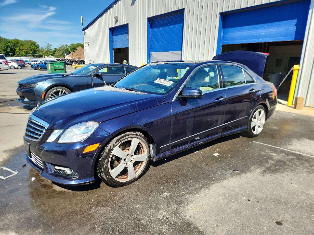 WDDHF8HB9BA427301 · 2011 MERCEDES-BENZ E