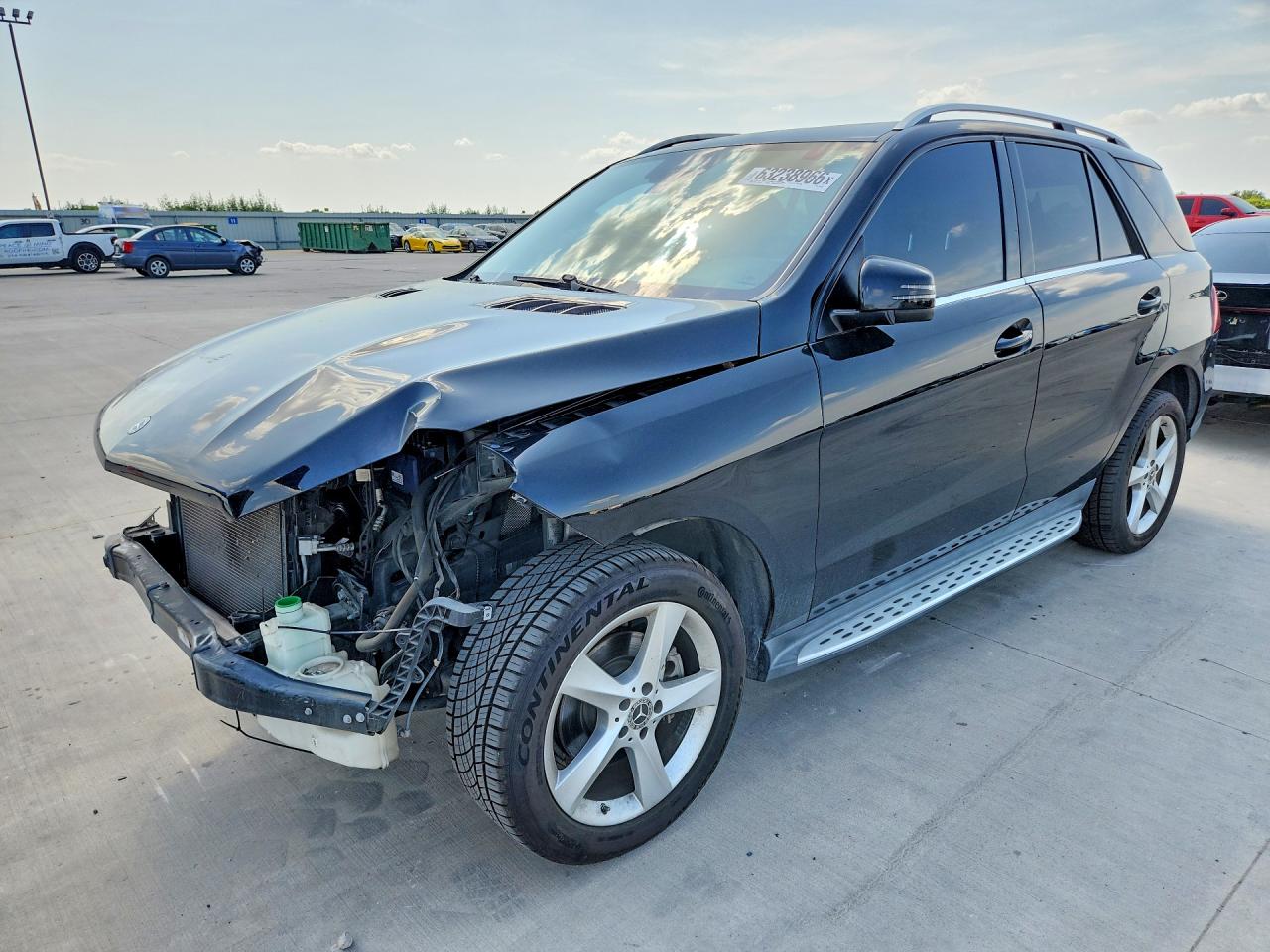 4JGDA5JB0JB044142 · 2018 MERCEDES-BENZ GLE