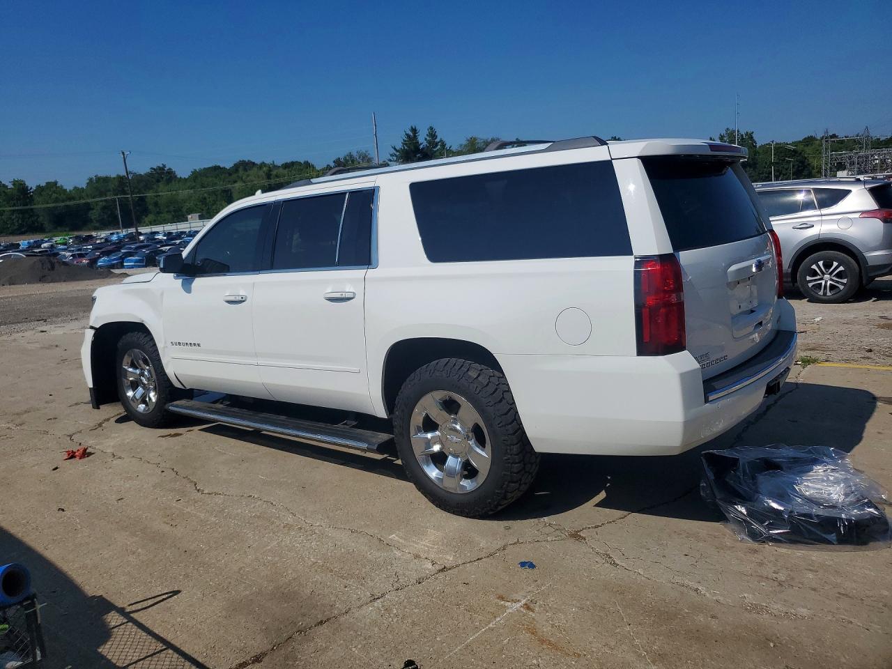 1GNSKJKC1HR380030 · 2017 CHEVROLET SUBURBAN · 2/13