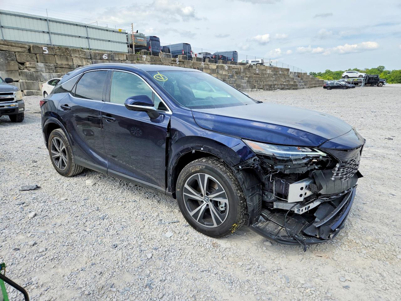 2T2BBMCAXTC138651 · 2026 LEXUS RX · 4/13