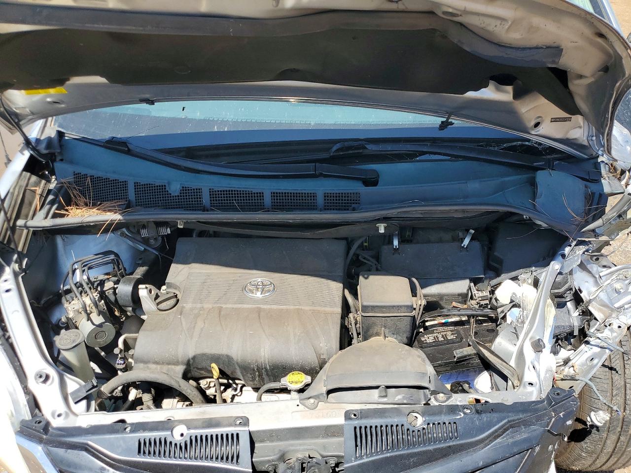 5TDKK3DC2ES478188 · 2014 TOYOTA SIENNA · 12/13