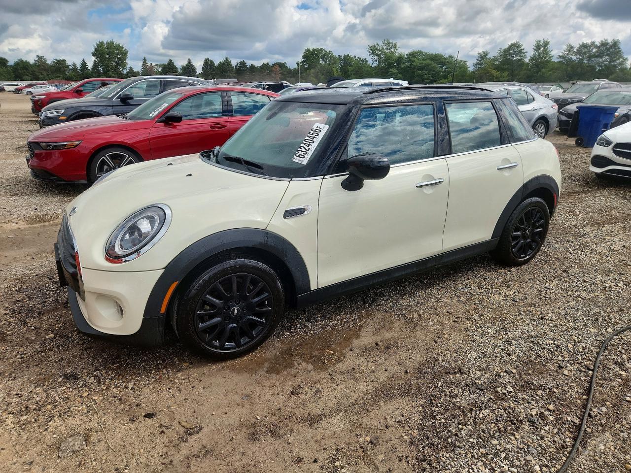 WMWXU7C08M2P10021 · 2021 MINI COOPER