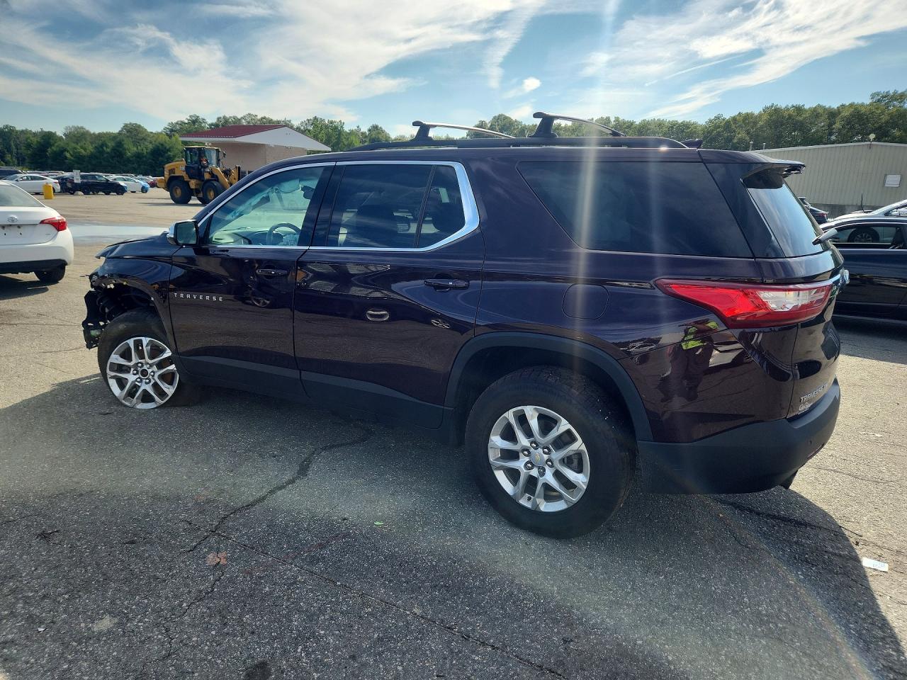 1GNEVGKW5KJ153298 · 2019 CHEVROLET TRAVERSE · 2/12