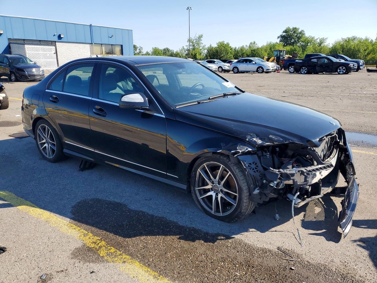 WDDGF81X48F078917 · 2008 MERCEDES-BENZ C · 4/12