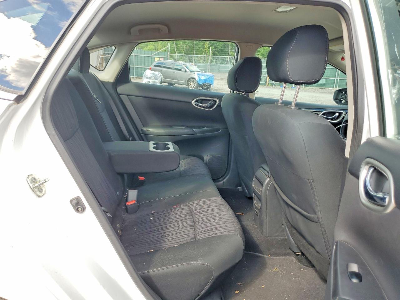 3N1AB7AP2KY306146 · 2019 NISSAN SENTRA · 10/12
