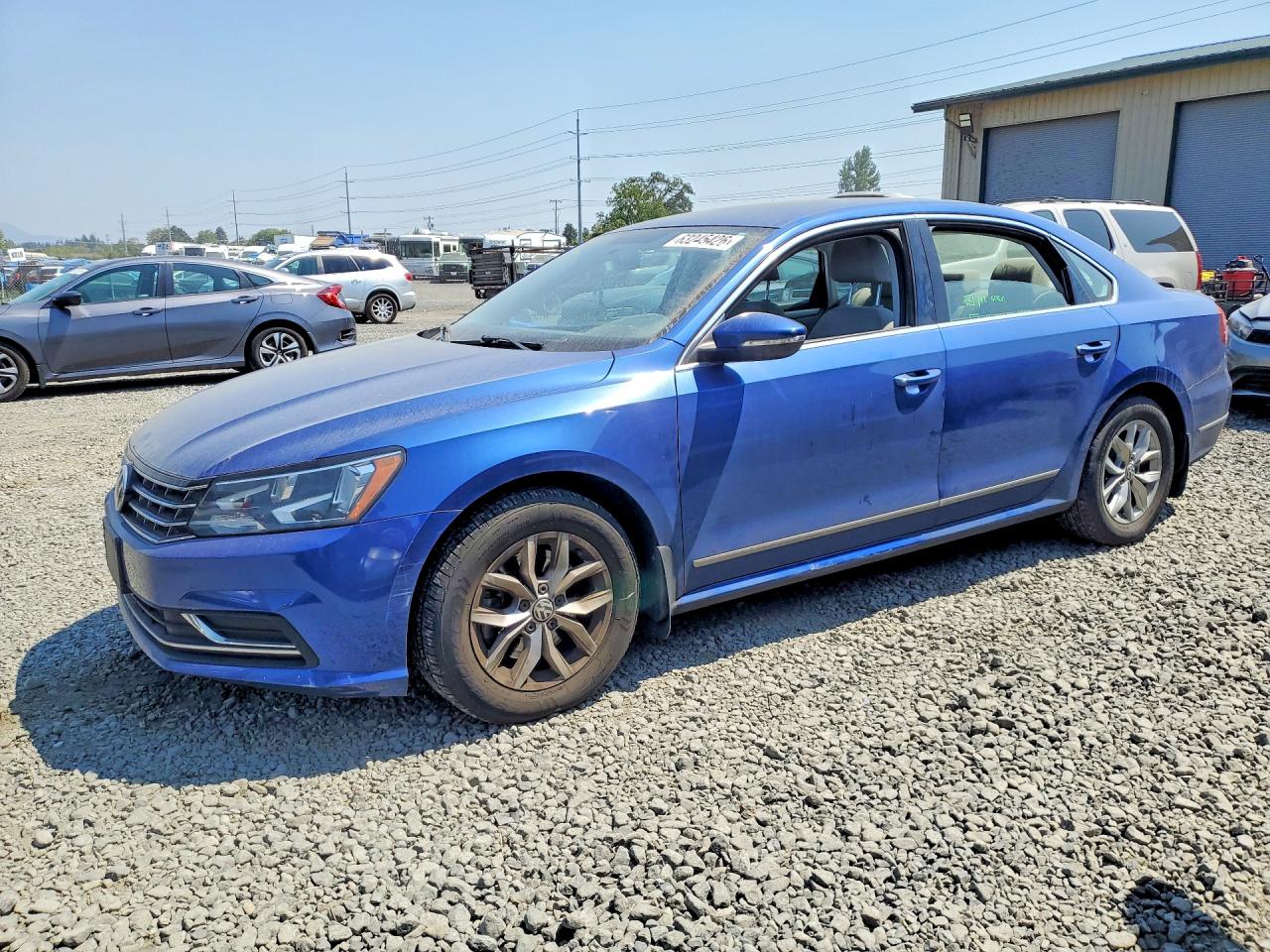 1VWAT7A37HC045506 · 2017 VOLKSWAGEN PASSAT