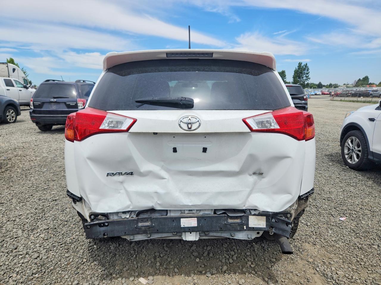 2T3ZFREV8FW156838 · 2015 TOYOTA RAV4 · 6/14