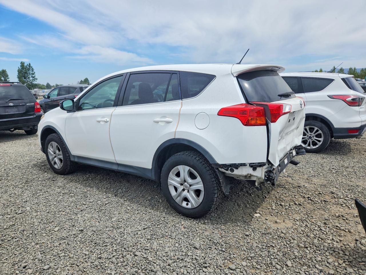 2T3ZFREV8FW156838 · 2015 TOYOTA RAV4 · 2/14
