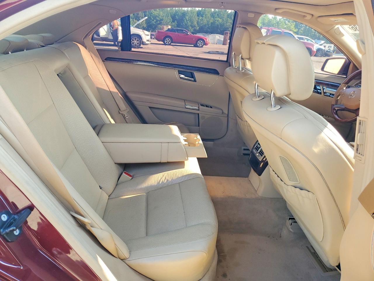 WDDNG7DB7CA476370 · 2012 MERCEDES-BENZ S · 10/12