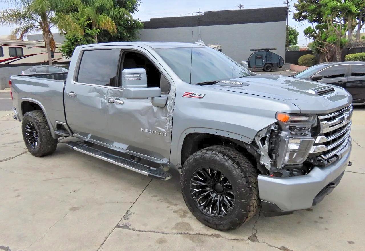 2GC4YPEY7R1111227 · 2024 CHEVROLET SILVERADO