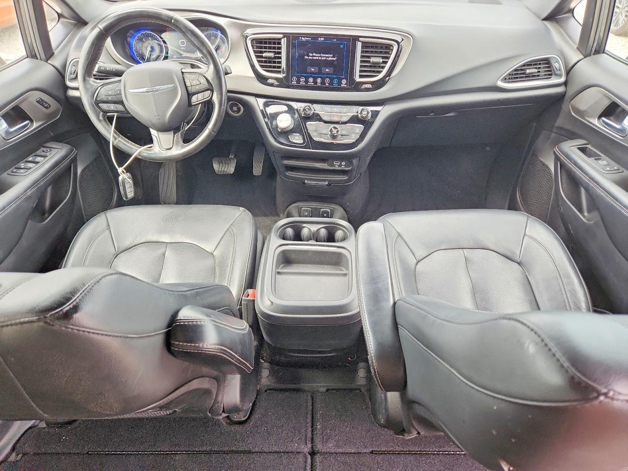 2C4RC3BG4LR282745 · 2020 CHRYSLER PACIFICA · 8/13