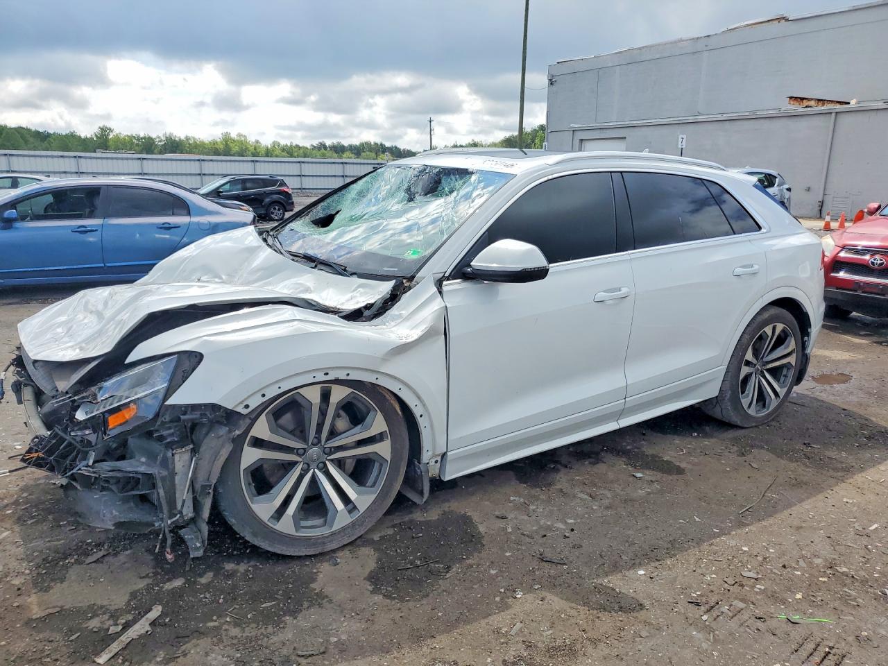 WA1CVAF18KD034651 · 2019 AUDI Q8