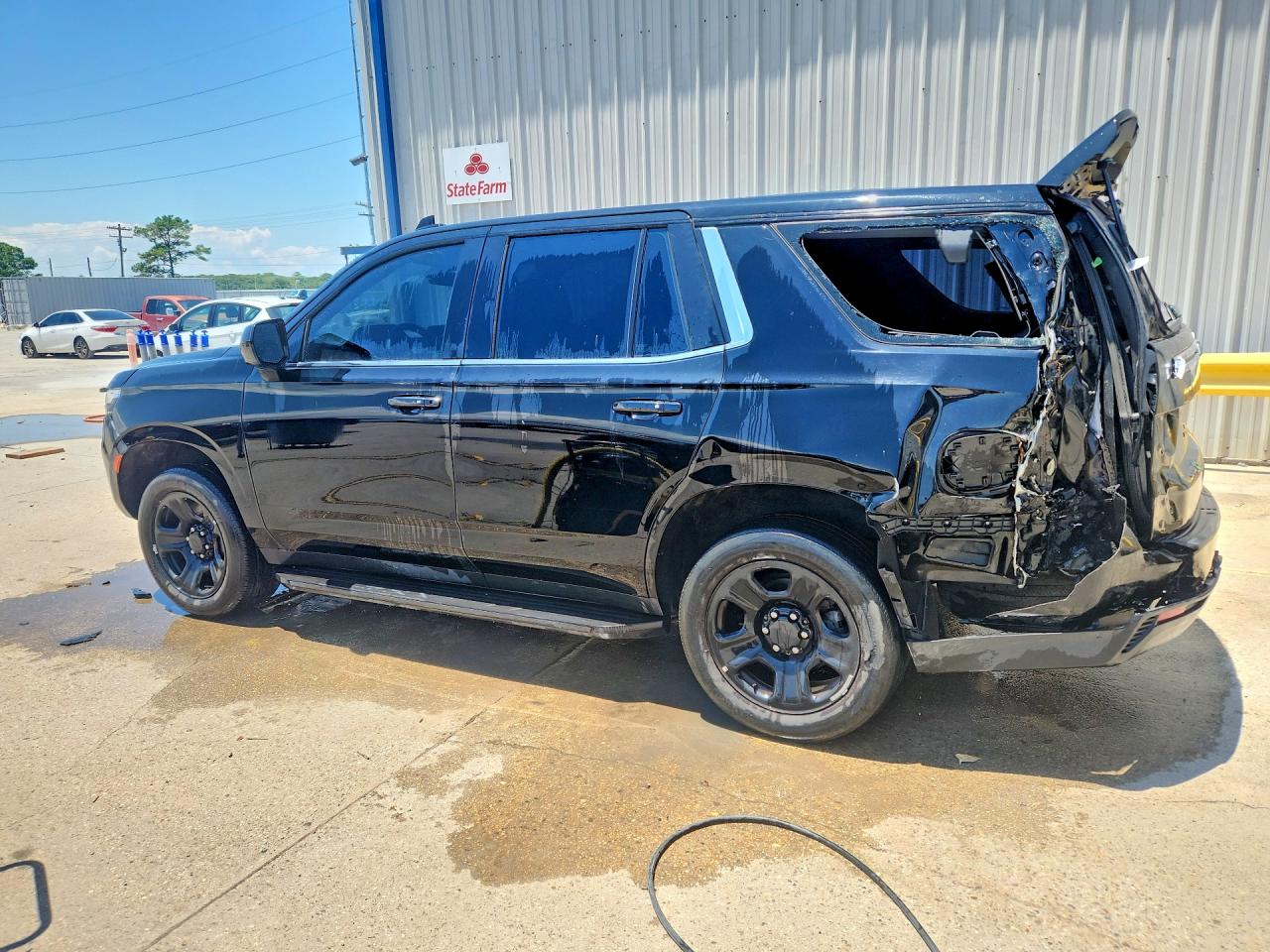 1GNSKLED0MR355937 · 2021 CHEVROLET TAHOE · 2/12