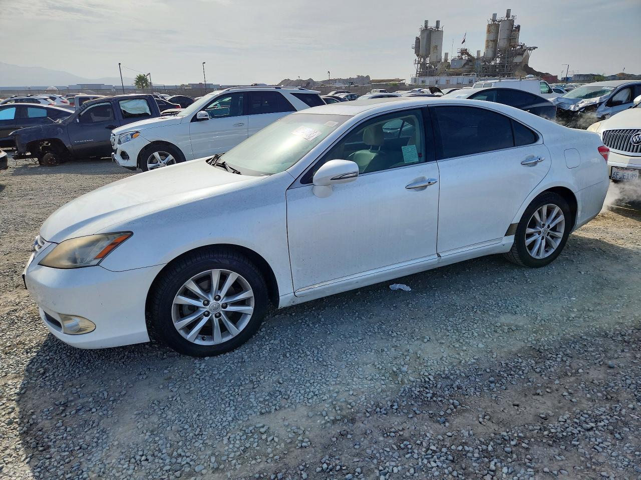 JTHBK1EG4B2421014 · 2011 LEXUS ES