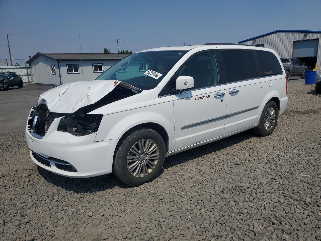 2C4RC1CG1GR285658 · 2016 CHRYSLER TOWN & COUNTRY
