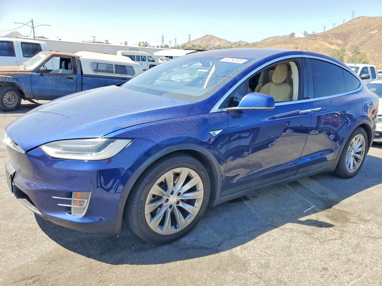 5YJXCAE27GF001924 · 2016 TESLA MODEL X
