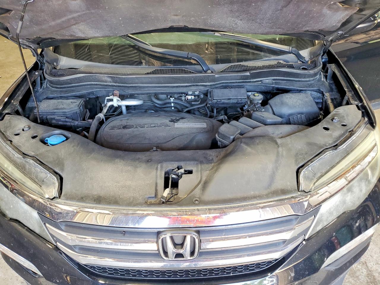 5FNYF6H51HB057213 · 2017 HONDA PILOT · 12/13