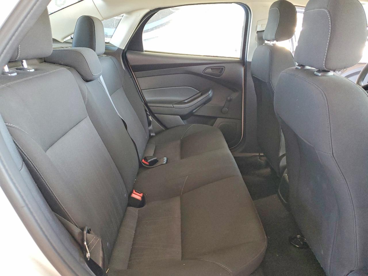 1FADP3E26FL306643 · 2015 FORD FOCUS · 10/12
