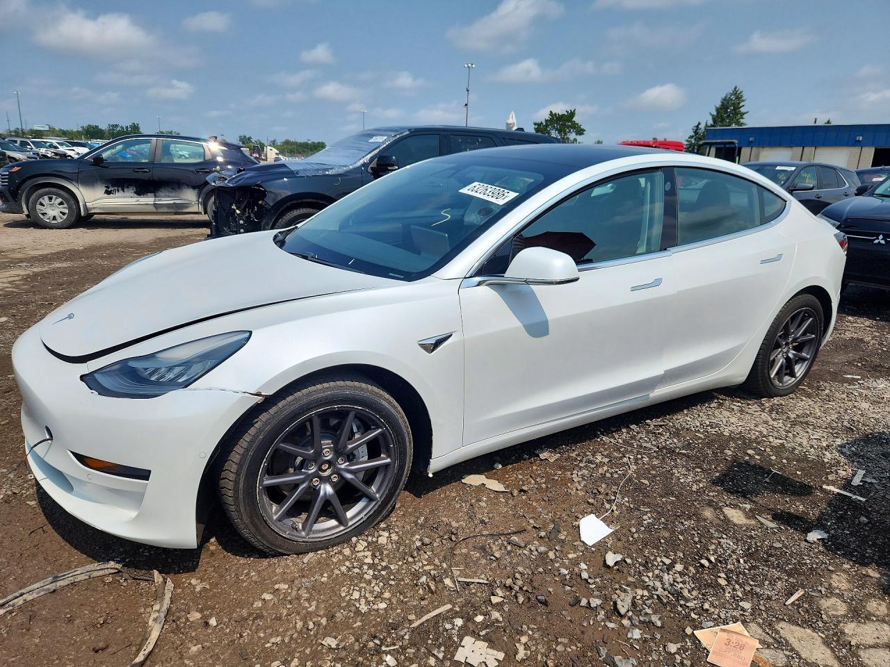 5YJ3E1EB7LF665305 · 2020 TESLA MODEL 3