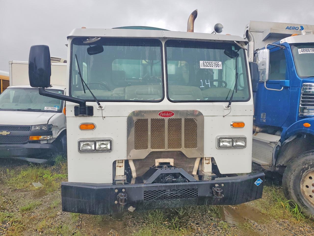 3BPZLH0X4GF100625 · 2016 PETERBILT 320 · 5/13