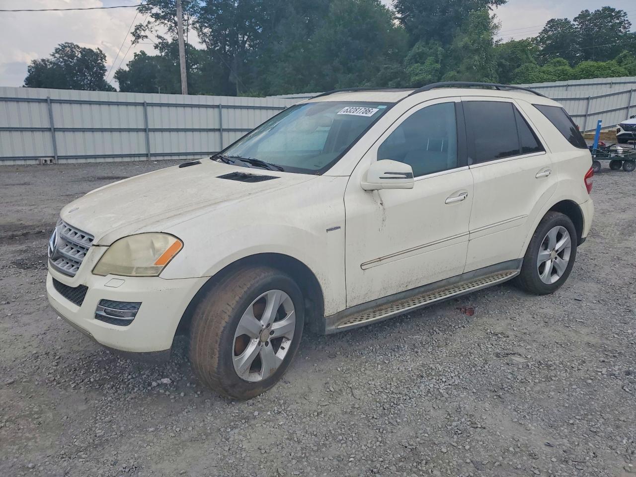 4JGBB2FB2BA733425 · 2011 MERCEDES-BENZ ML