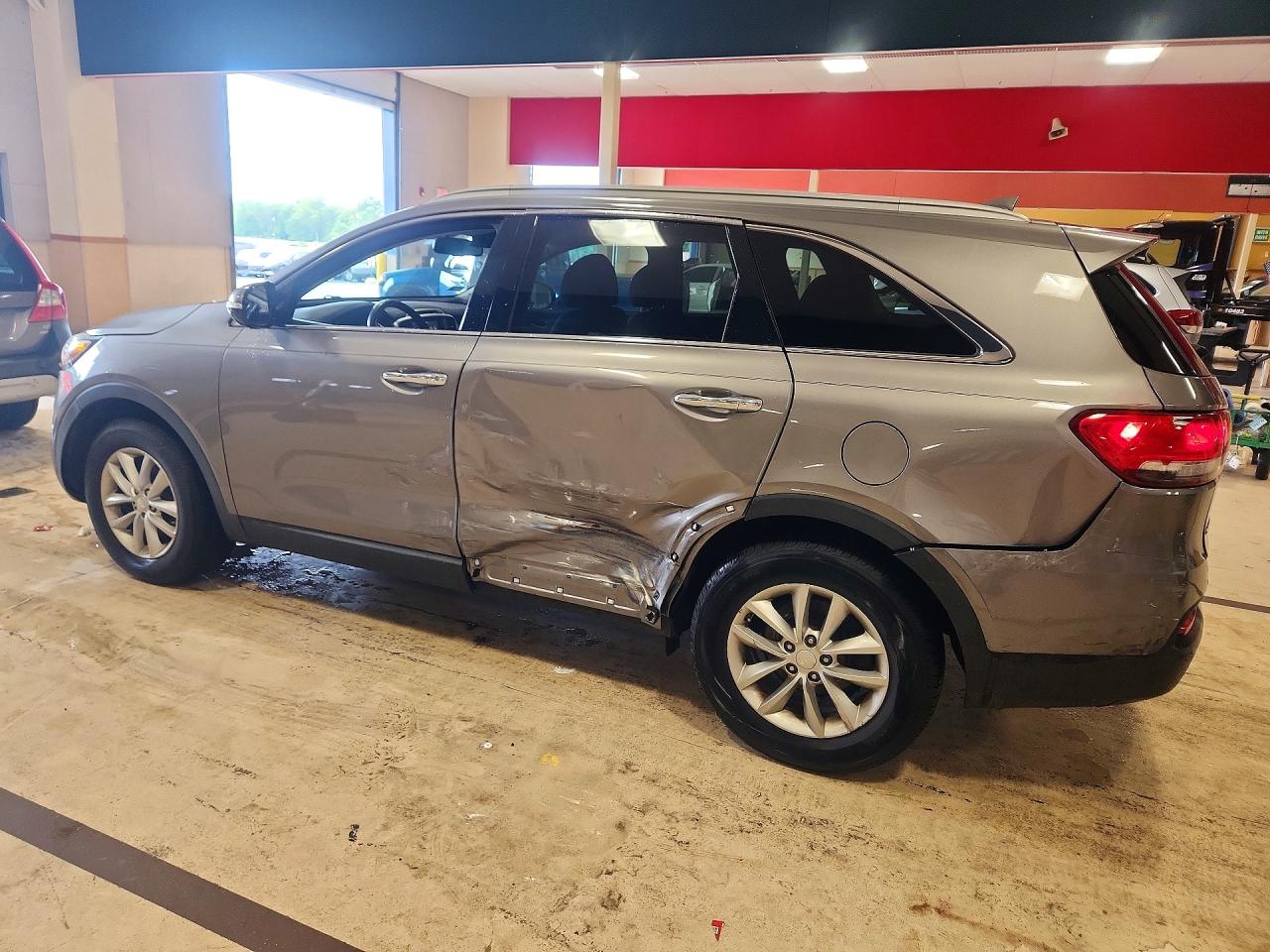 5XYPG4A35JG409536 · 2018 KIA SORENTO · 2/13