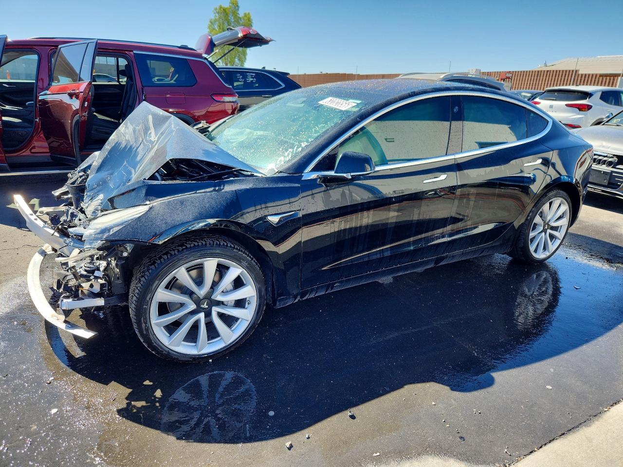 5YJ3E1EA6JF154575 · 2018 TESLA MODEL 3
