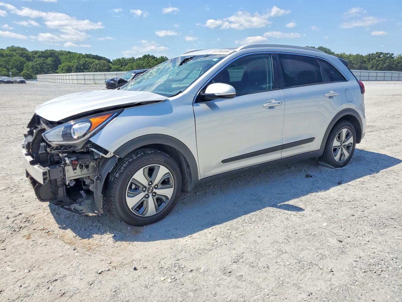 KNDCE3LCXK5235534 · 2019 KIA NIRO
