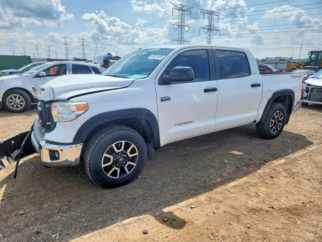 5TFDY5F1XHX662758 · 2017 TOYOTA TUNDRA