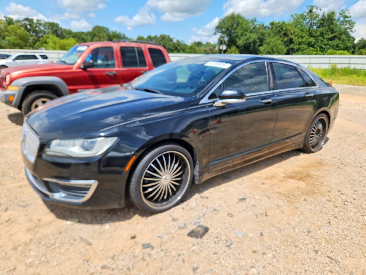 3LN6L5C90HR605295 · 2017 LINCOLN MKZ