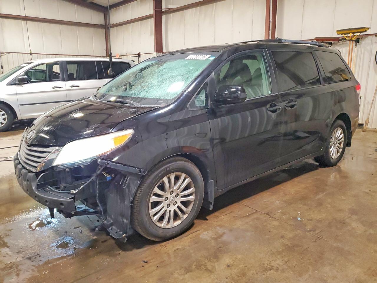 5TDYK3DC0CS265845 · 2012 TOYOTA SIENNA