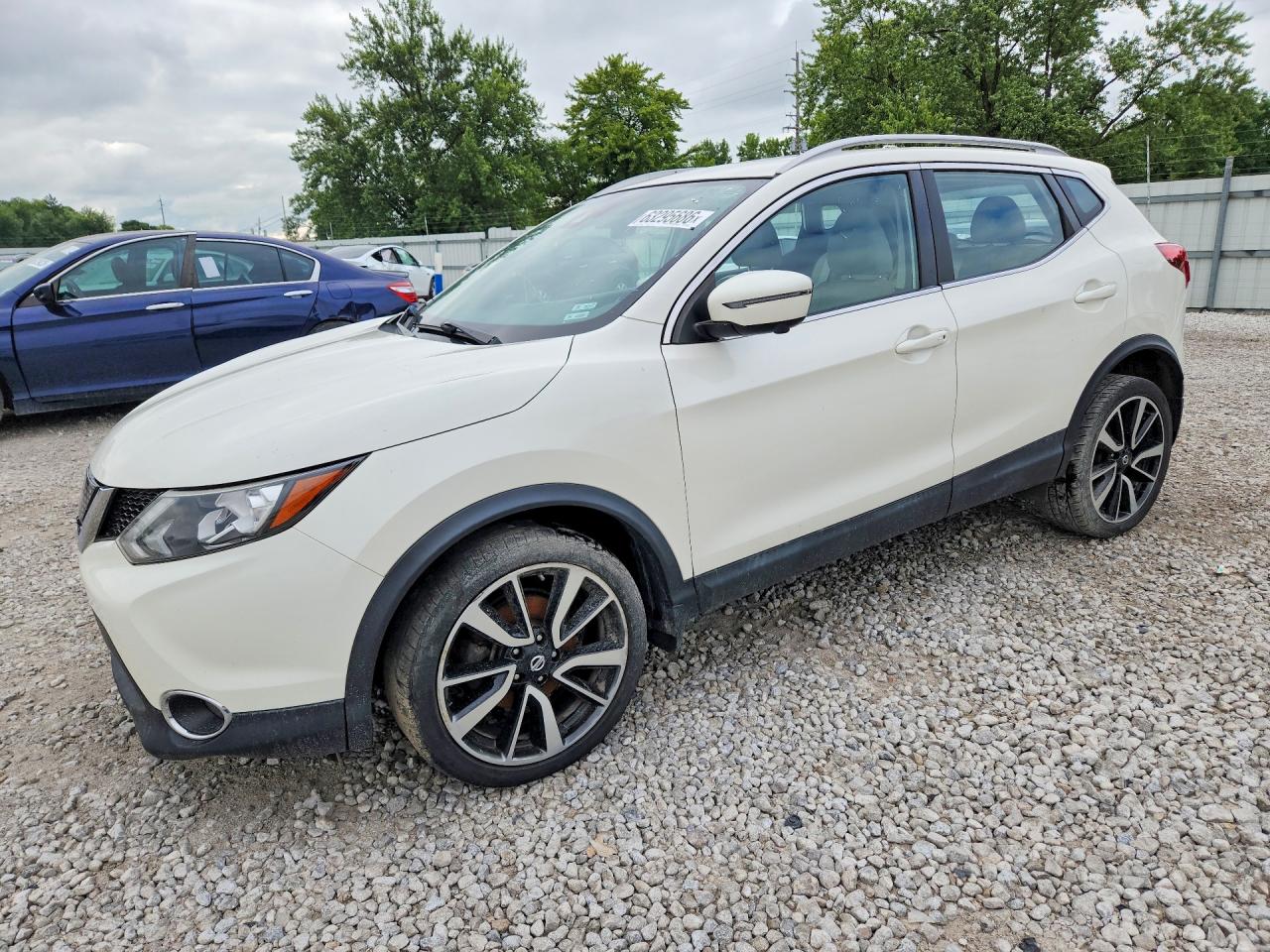 JN1BJ1CR7JW200722 · 2018 NISSAN ROGUE SPORT