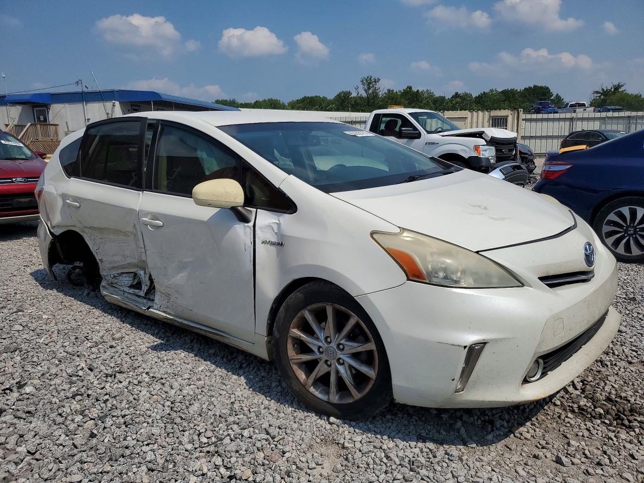 JTDZN3EU2C3037978 · 2012 TOYOTA PRIUS V · 4/12