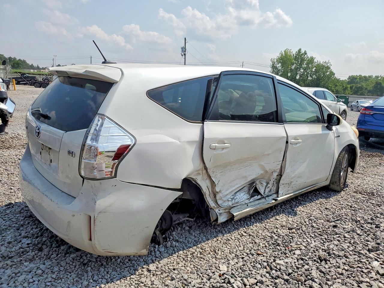 JTDZN3EU2C3037978 · 2012 TOYOTA PRIUS V · 3/12