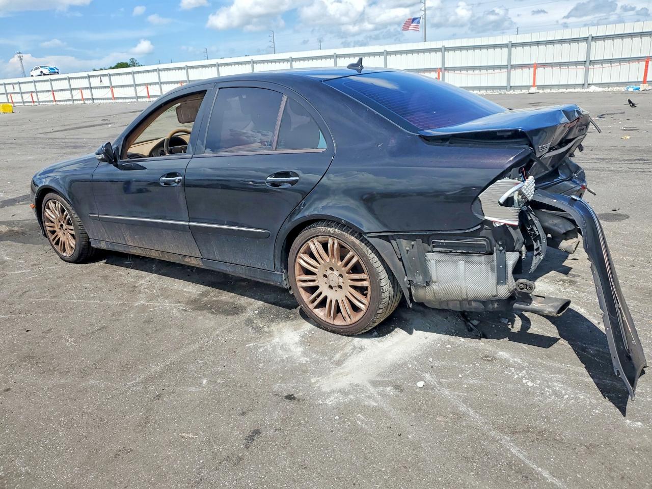 WDBUF56X68B260788 · 2008 MERCEDES-BENZ E · 2/12