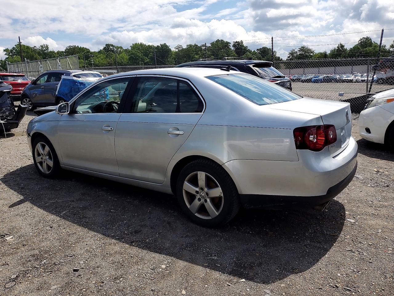 3VWRM71K88M163246 · 2008 VOLKSWAGEN JETTA · 2/12