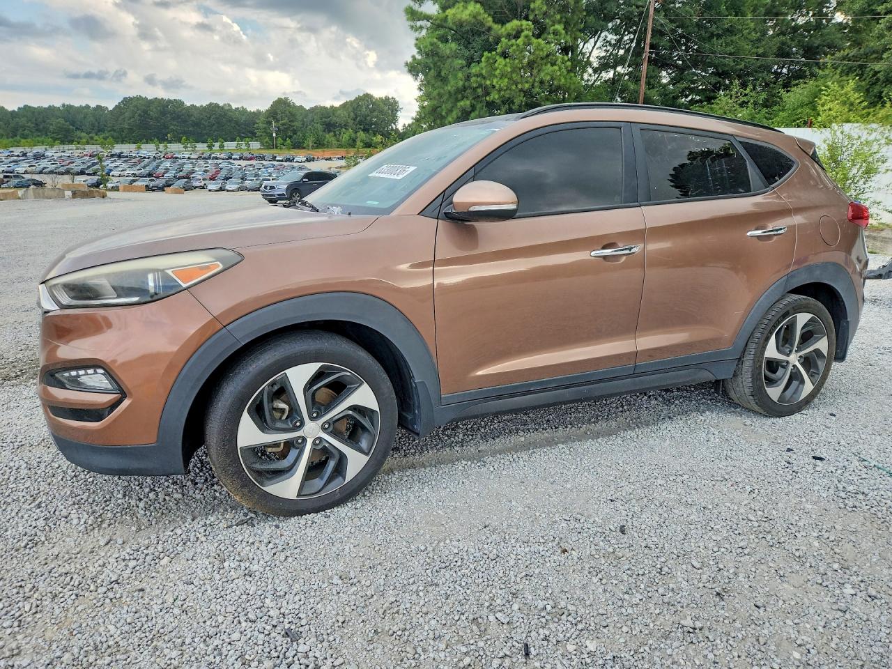 KM8J33A20GU076961 · 2016 HYUNDAI TUCSON