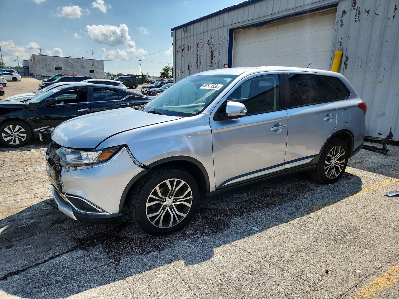 JA4AZ3A39GZ033437 · 2016 MITSUBISHI OUTLANDER