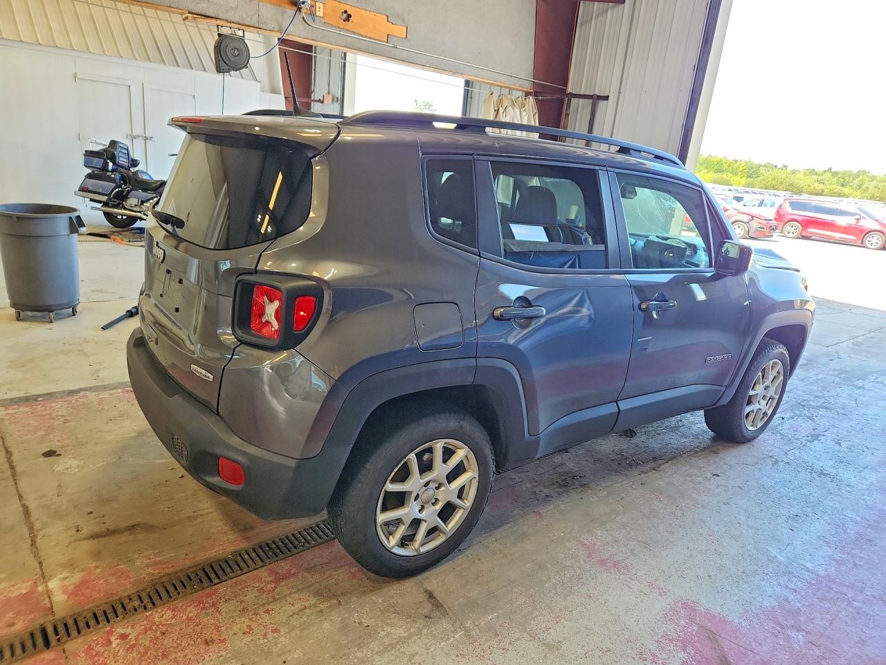 ZACNJBBB7LPL98526 · 2020 JEEP RENEGADE · 3/13