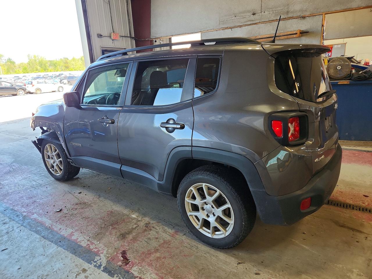 ZACNJBBB7LPL98526 · 2020 JEEP RENEGADE · 2/13