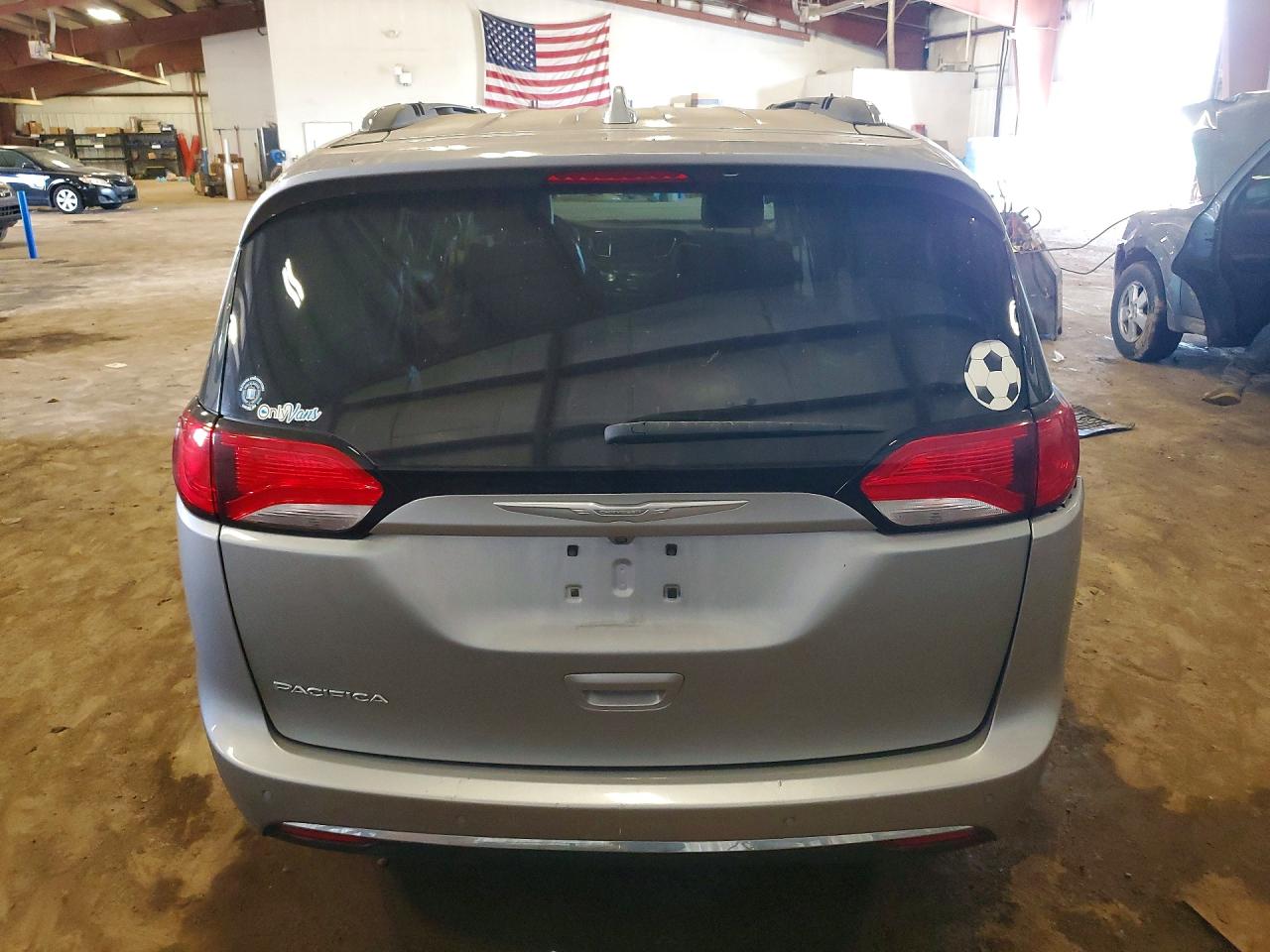 2C4RC1EG0HR511736 · 2017 CHRYSLER PACIFICA · 6/12