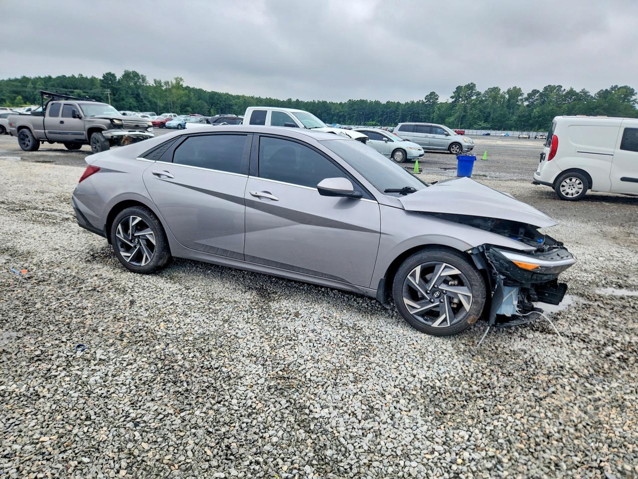 KMHLS4DG4RU780656 · 2024 HYUNDAI ELANTRA · 4/13
