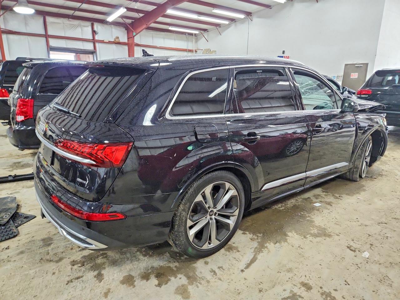 WA1VXAF77MD024994 · 2021 AUDI Q7 · 3/13