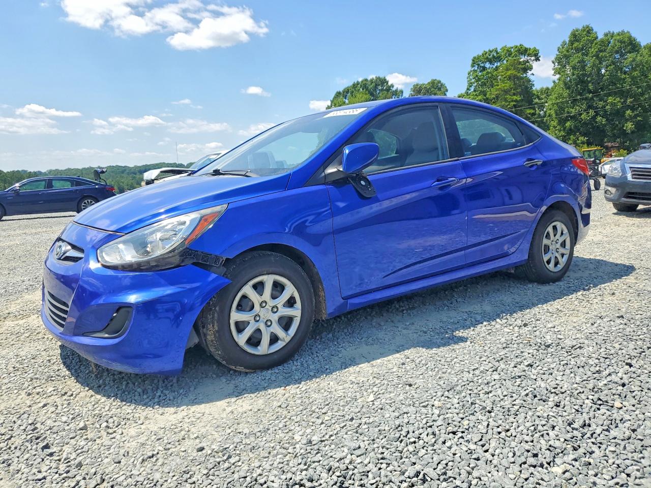 KMHCT4AE8DU499162 · 2013 HYUNDAI ACCENT