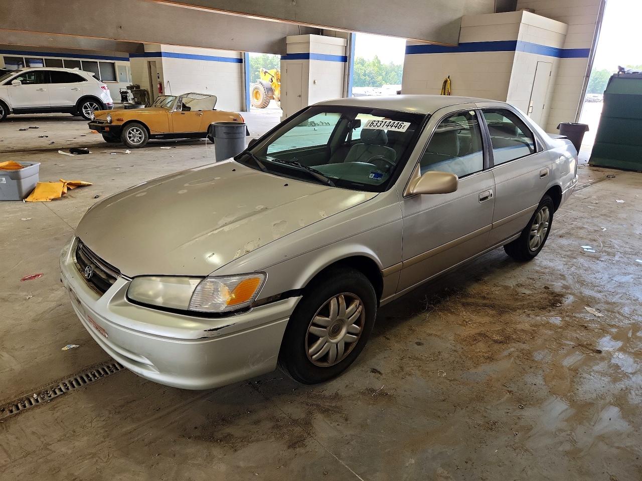 4T1BG22K11U104291 · 2001 TOYOTA CAMRY