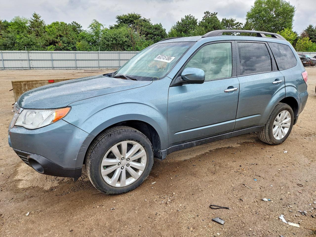 JF2SHBEC1BH765837 · 2011 SUBARU FORESTER