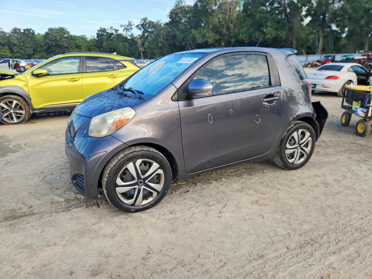 JTNJJXB08DJ025182 · 2013 SCION IQ
