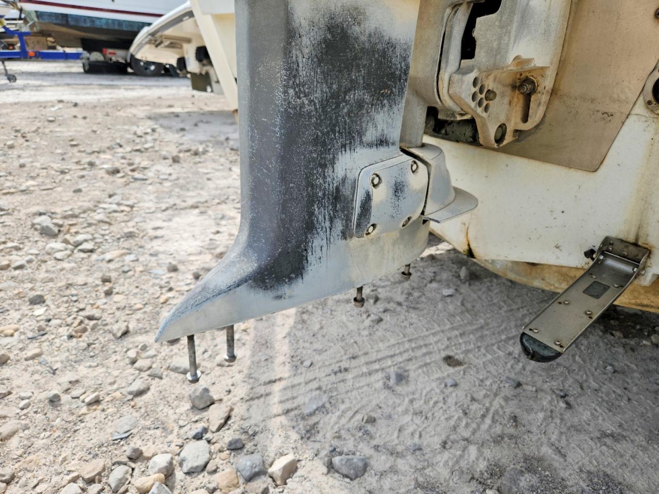 L0PGA743F101 · 2000 BOAT WTHOUT TRAILER · 9/10