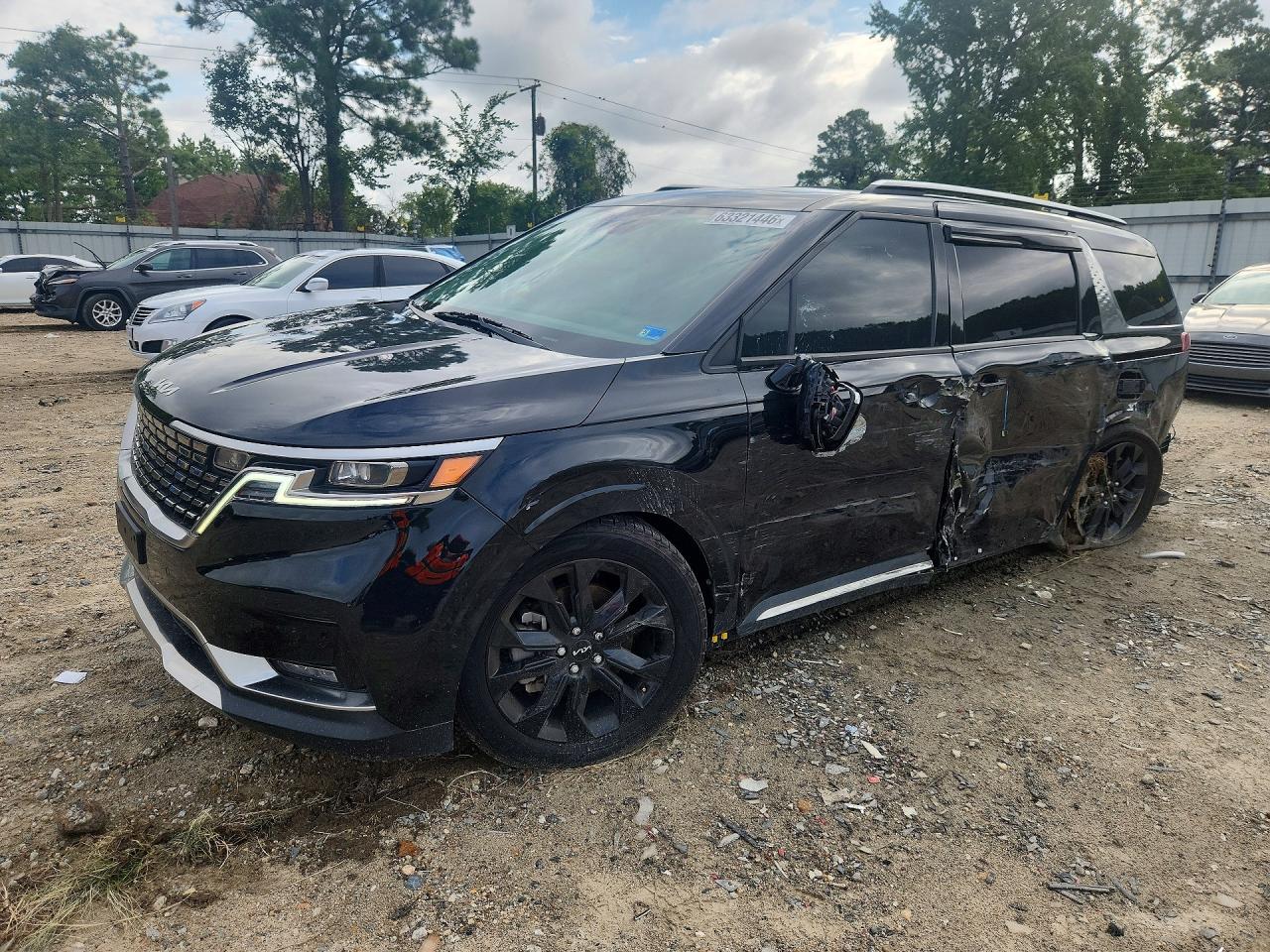 2024 KIA CARNIVAL