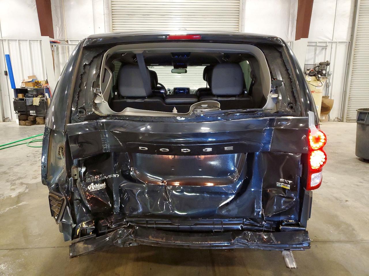 2C4RDGCG0HR554122 · 2017 DODGE GRAND CARAVAN · 6/13